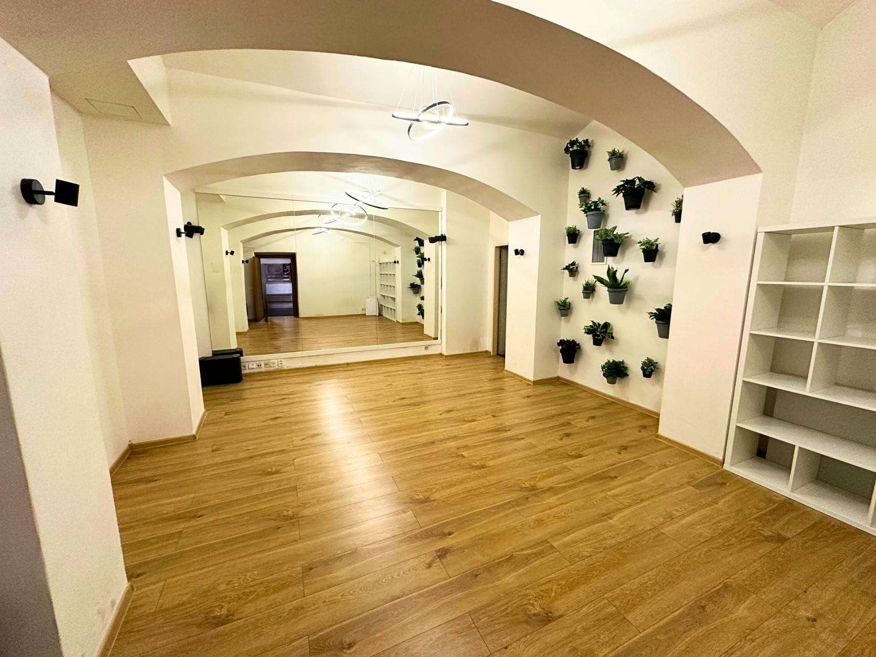 studio-for-rent-in-Prague-small-room-1